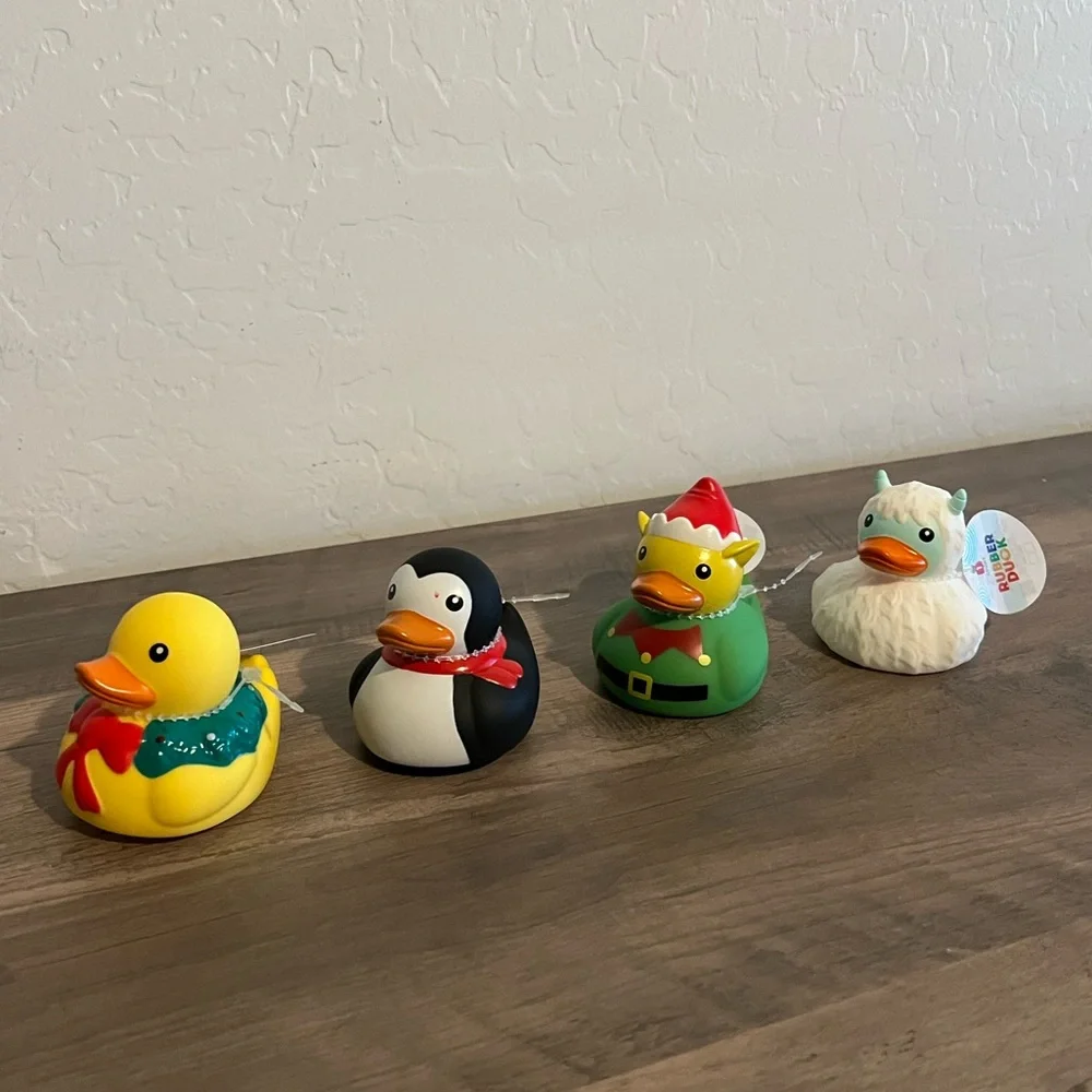 Target Bullseyes Christmas Mini Rubber Ducks Wreath, Penguin, Elf & Snow Monster